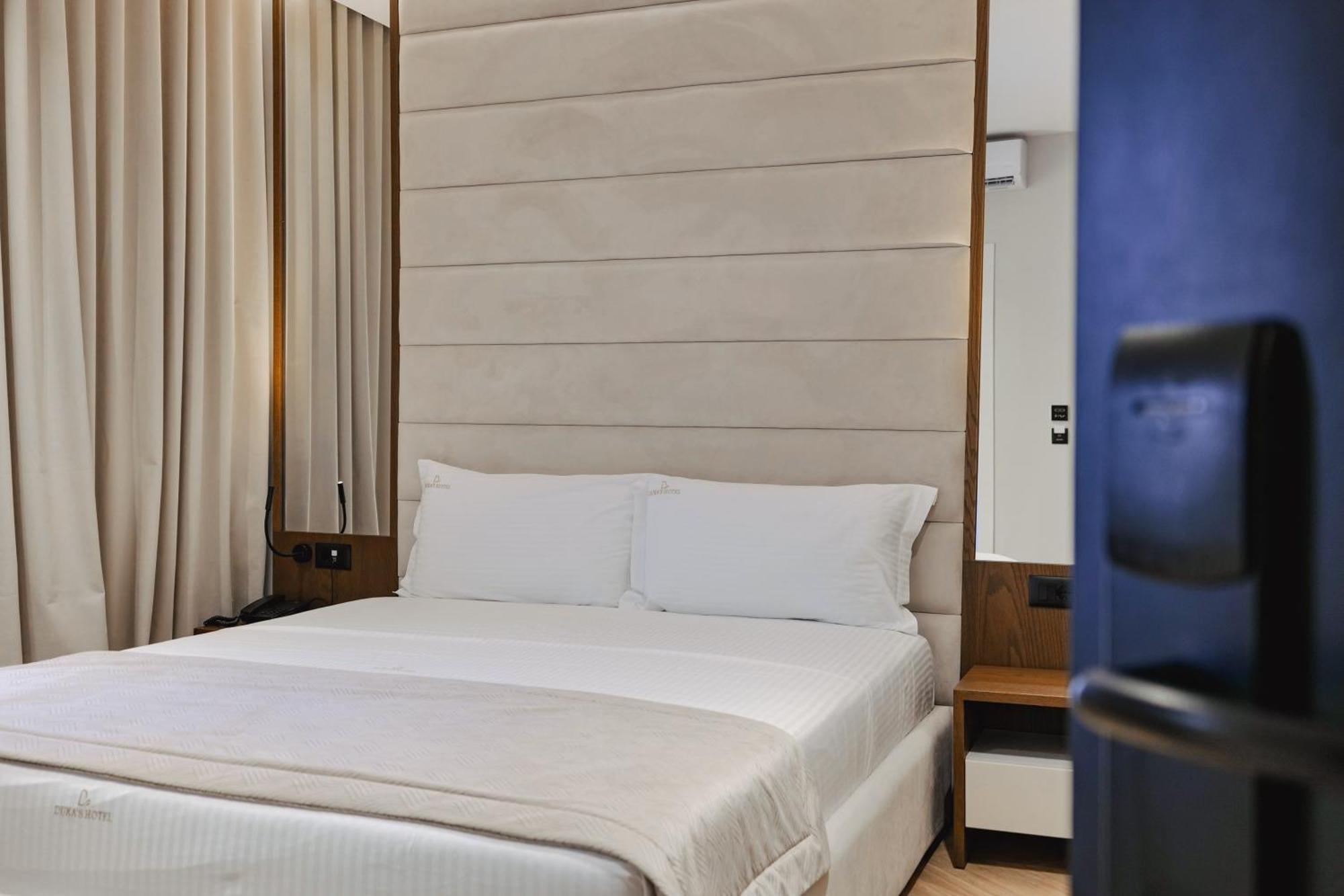 Duka'S Hotel Ksamil Eksteriør billede