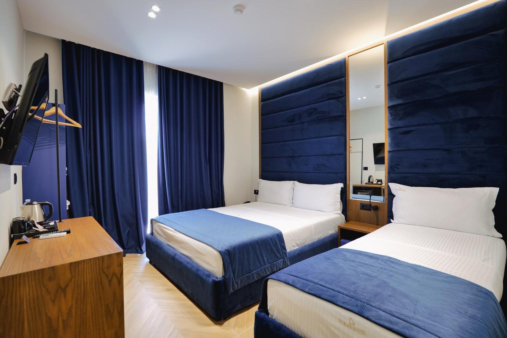 Duka'S Hotel Ksamil Eksteriør billede